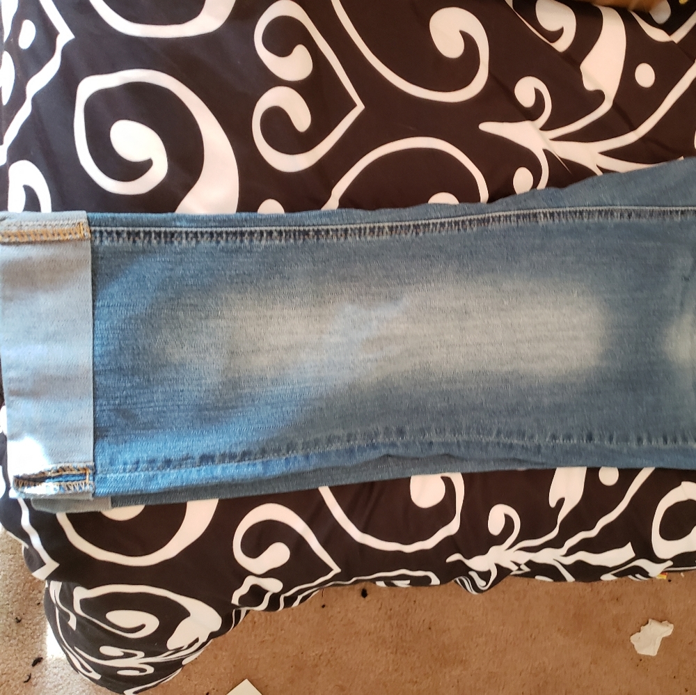 Capris - Picture 3 of 3